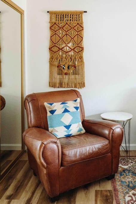 Cozy Rustic Home Minutes To Joshua Tree Nat'L Park Exterior photo