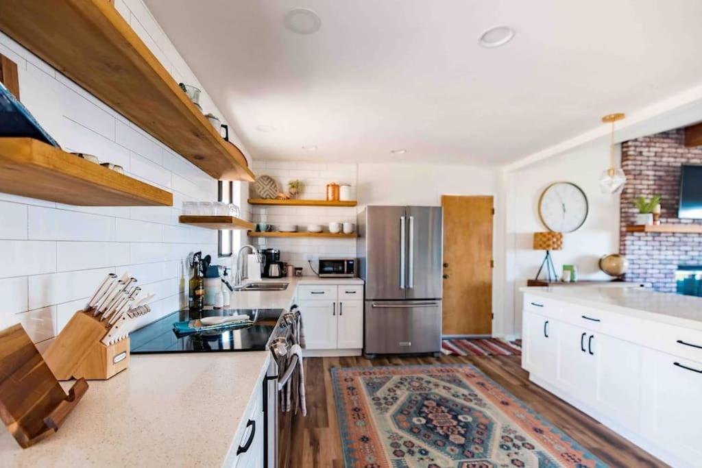 Cozy Rustic Home Minutes To Joshua Tree Nat'L Park Exterior photo